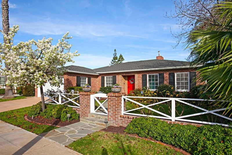4565 48th Street, San Diego, CA 92115