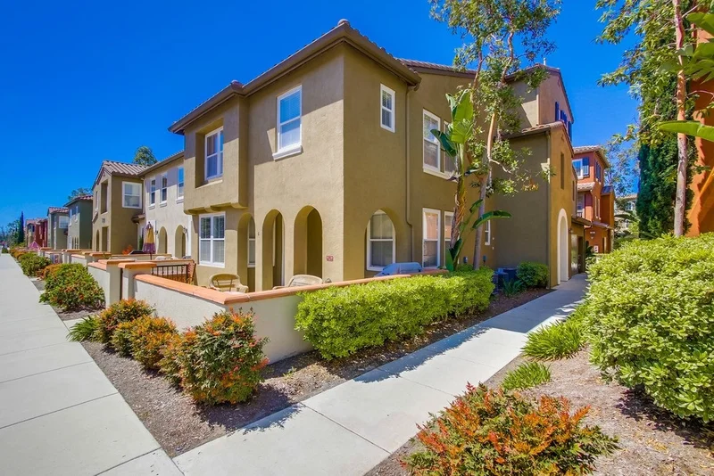 7880 Via Montebello #4, San Diego, CA 92129