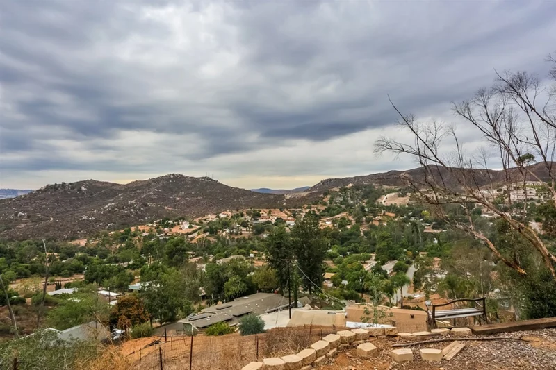 11333 Oak Creek, Lakeside, CA 92040
