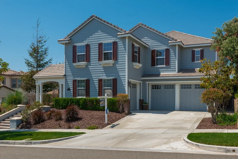 2574 Dogwood Rd, Carlsbad, CA 92009
