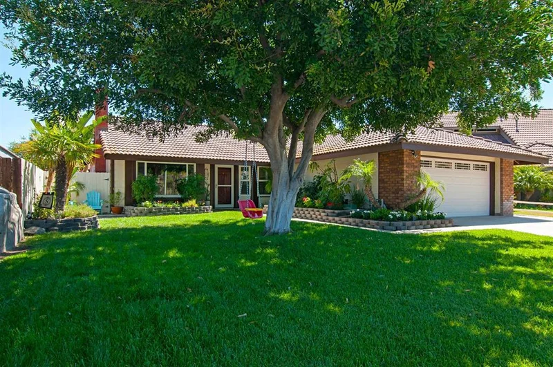 2269 Runabout Pl., El Cajon, CA 92019