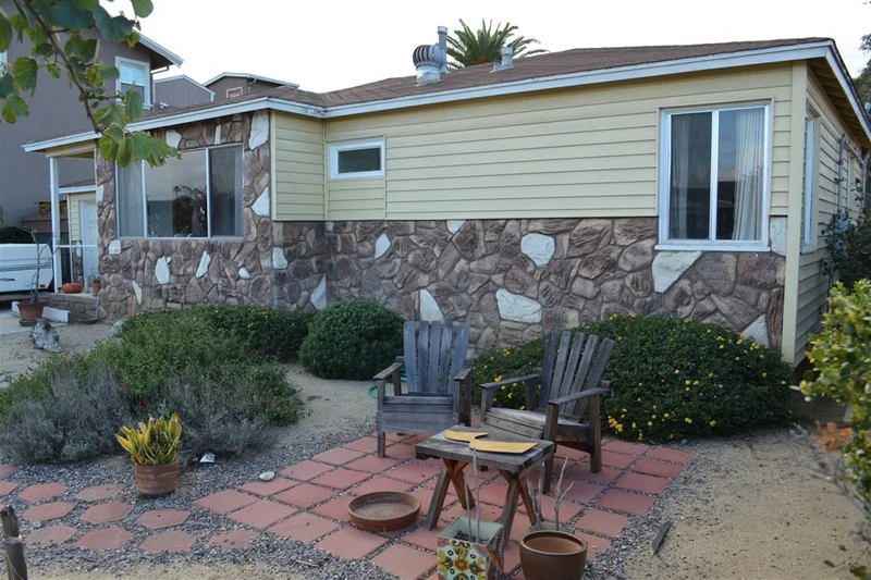 1246 Delaware St, Imperial Beach, CA 91932
