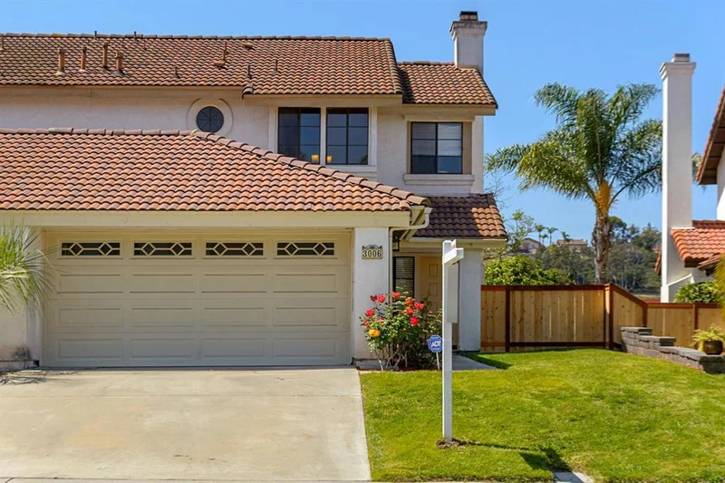 3006 Greenwich St., Carlsbad, CA 92010