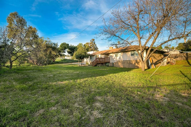 8857 Echo, La Mesa, CA 91941