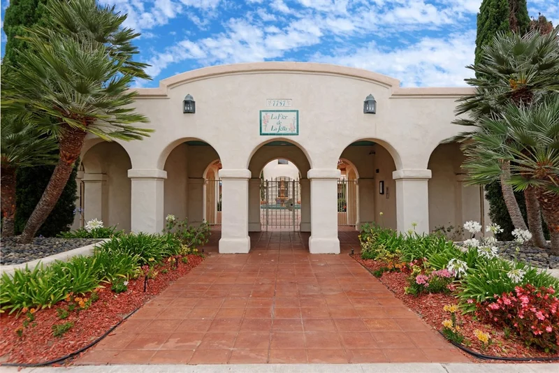 7757 Eads Avenue #B8, La Jolla, CA 92037