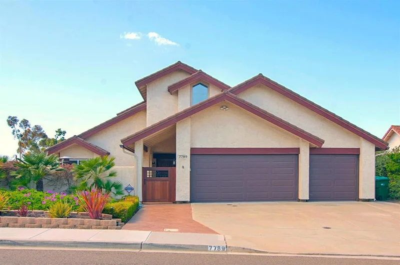 7789 Palenque, Carlsbad, CA 92009