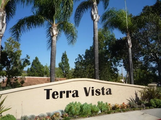 10303 Azuaga #15, San Diego, CA 92129