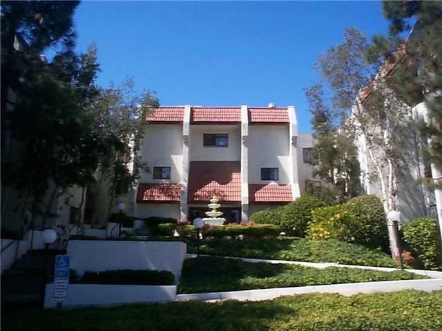 6330 Genesee Ave. #305, San Diego, CA 92122