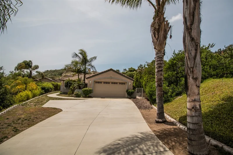 1229 Bernardo Ridge, Escondido, CA 92029