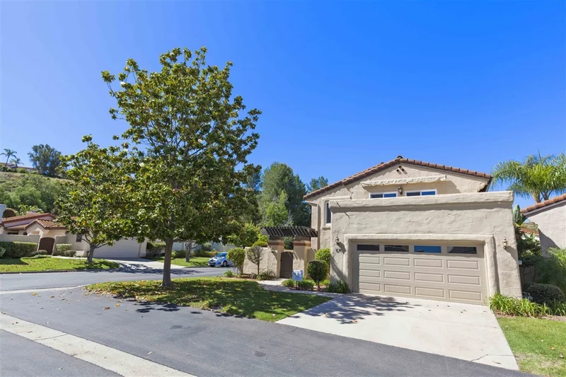 614 Gardenia Gln, Escondido, CA 92025