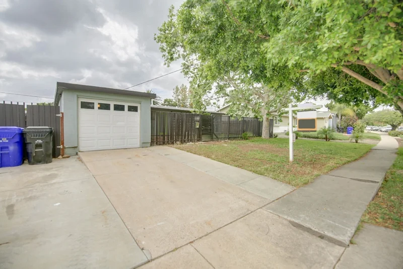 6220 Lake Alturas Avenue, San Diego, CA 92119