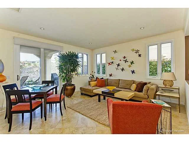 5450 Caminito Bayo Street, La Jolla, CA 92037