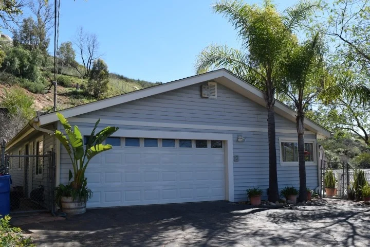 11271 Oak Creek Dr, Lakeside, CA 92040