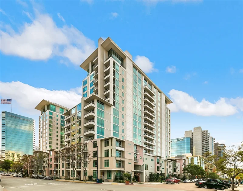 425 Beech #806, San Diego, CA 92101