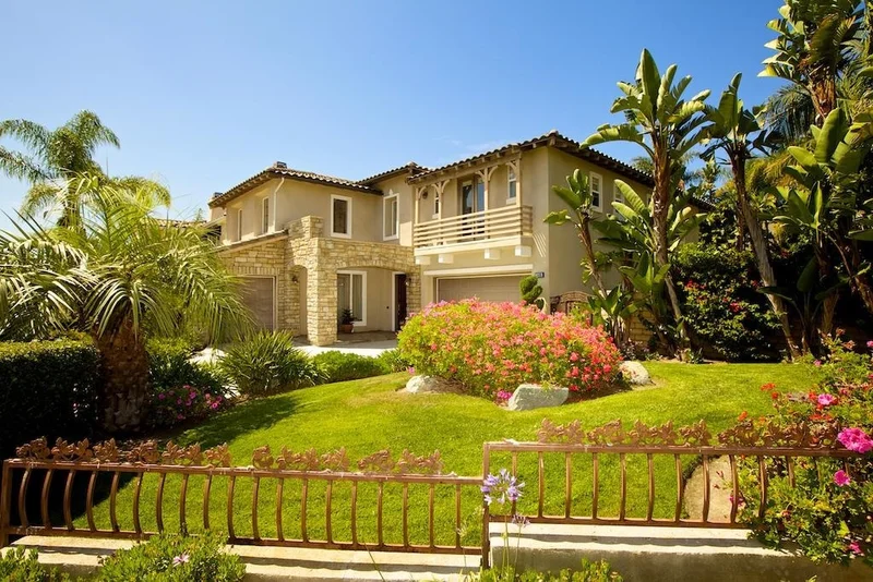 5496 Coach Ln, San Diego, CA 92130