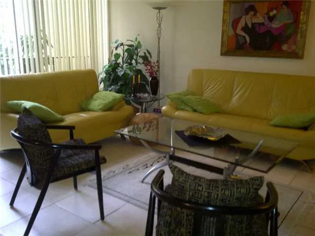 7811 Eads Avenue #210, La Jolla, CA 92037
