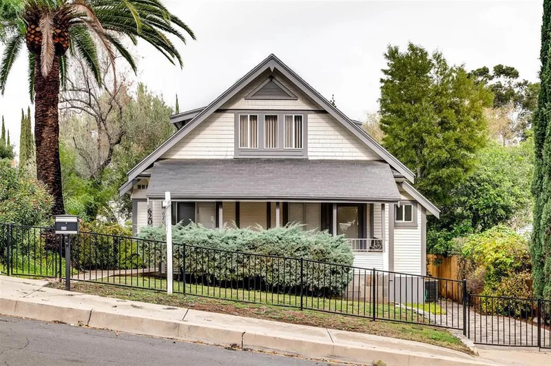 620 2nd Avenue, Escondido, CA 92025