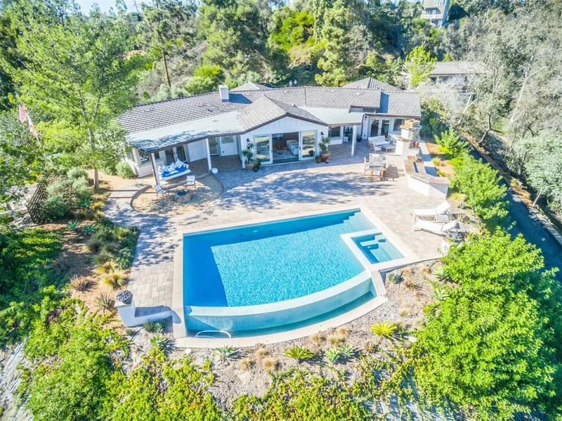 5456 Calzada Del Bosque, Rancho Santa Fe, CA 92067