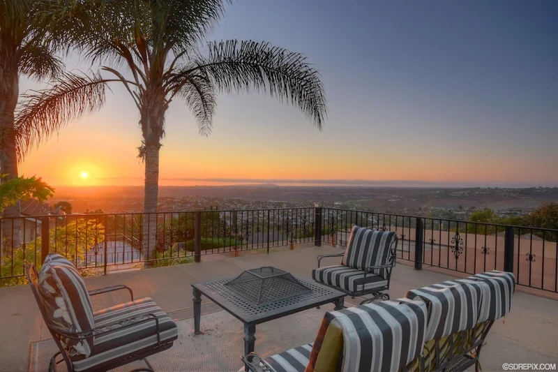 6250 Calle Empinada, San Diego, CA 92120