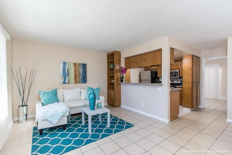 4221 49th St #2, San Diego, CA 92115