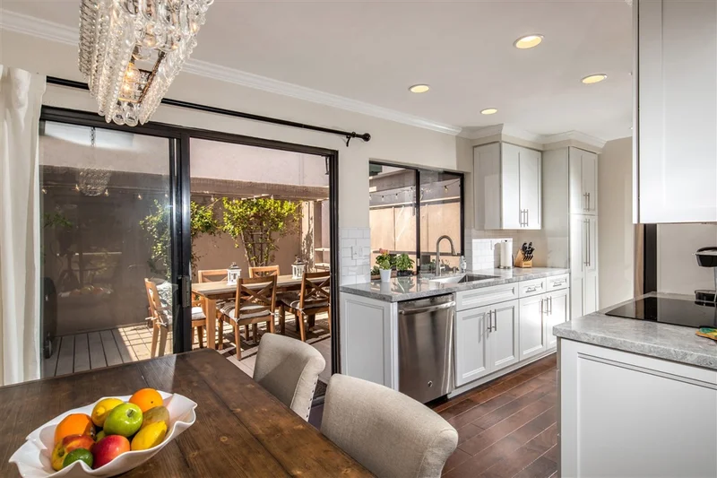8746 Villa La Jolla Dr #51, La Jolla, CA 92037