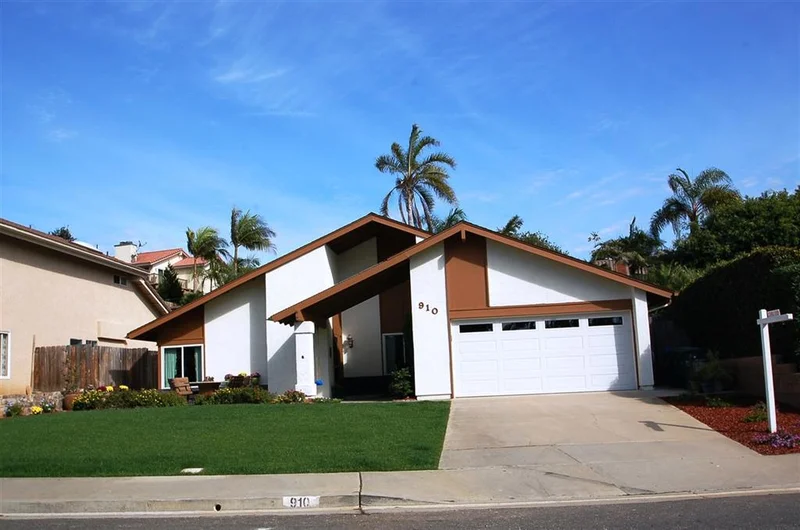 910 Orchid Way, Carlsbad, CA 92011