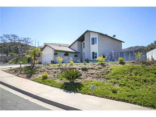 8526 Rosada Way, El Cajon, CA 92021