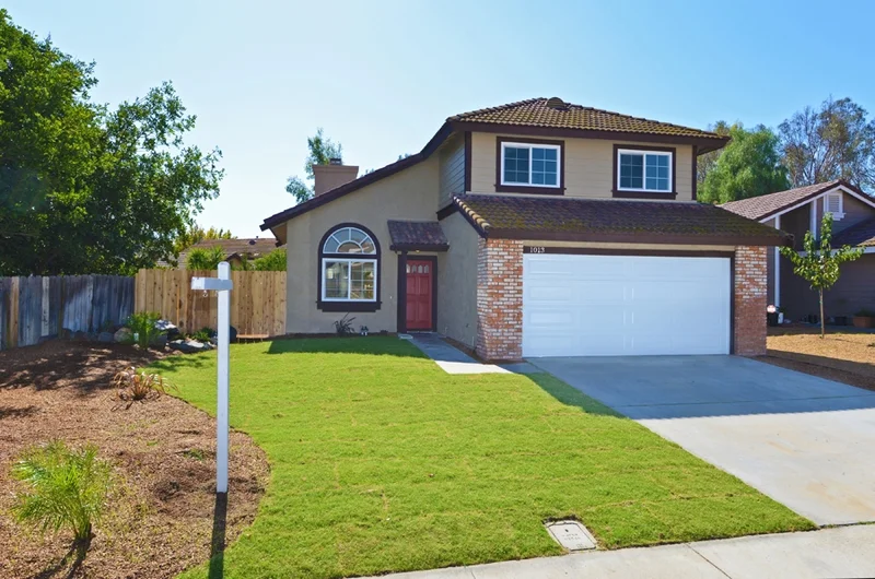 1013 Glenwood Way, Escondido, CA 92026