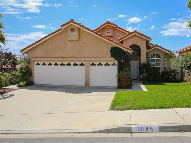 1045 Funquest Dr., Fallbrook, CA 92028
