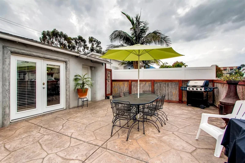 2257 Garnet Ave, San Diego, CA 92109