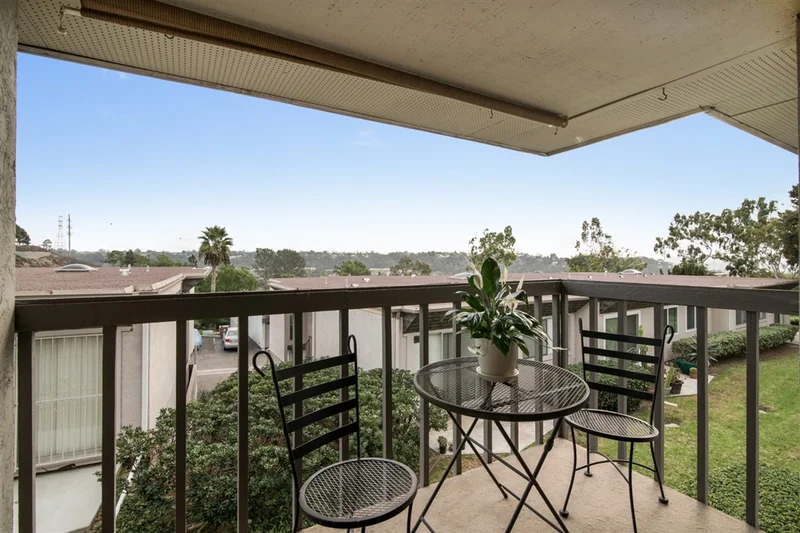 6243 Caminito Andreta, San Diego, CA 92111