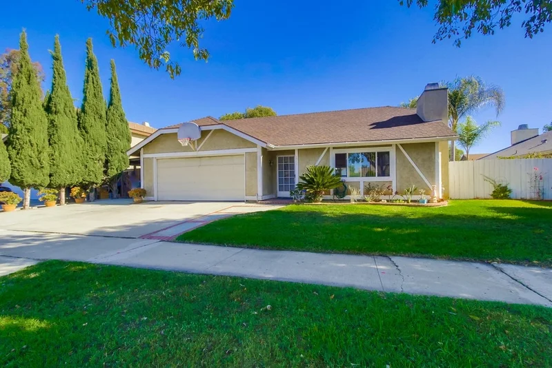 1227 Armstrong Circle, Escondido, CA 92027