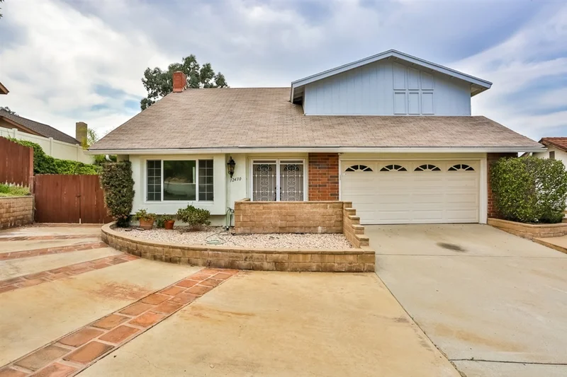 12430 Ridgeton Dr, Lakeside, CA 92040
