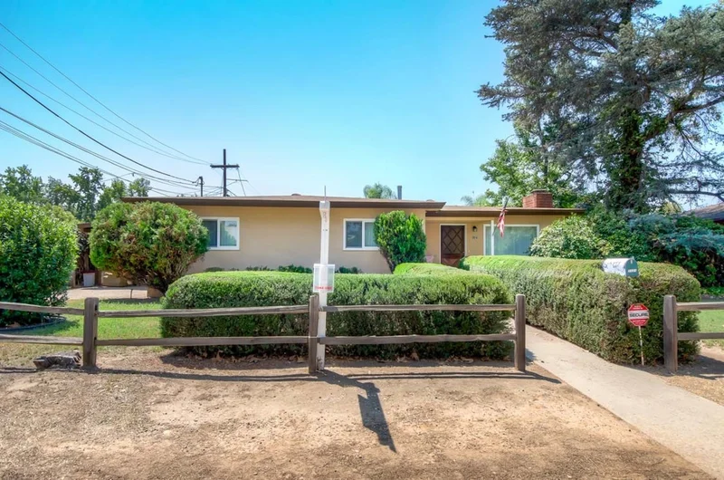 1121 Pine Street, Escondido, CA 92025
