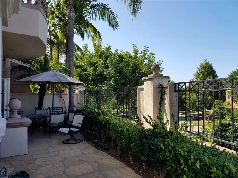 5472 Renaissance Ave., San Diego, CA 92122