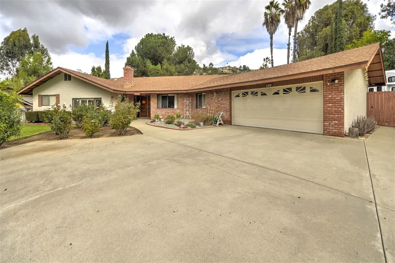 1144 Chase Ave, El Cajon, CA 92020