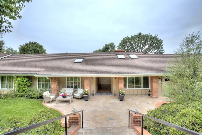 2731 Caminito Prado, La Jolla, CA 92037