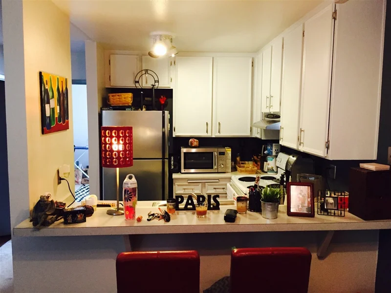 1124 Eureka #16, San Diego, CA 92110