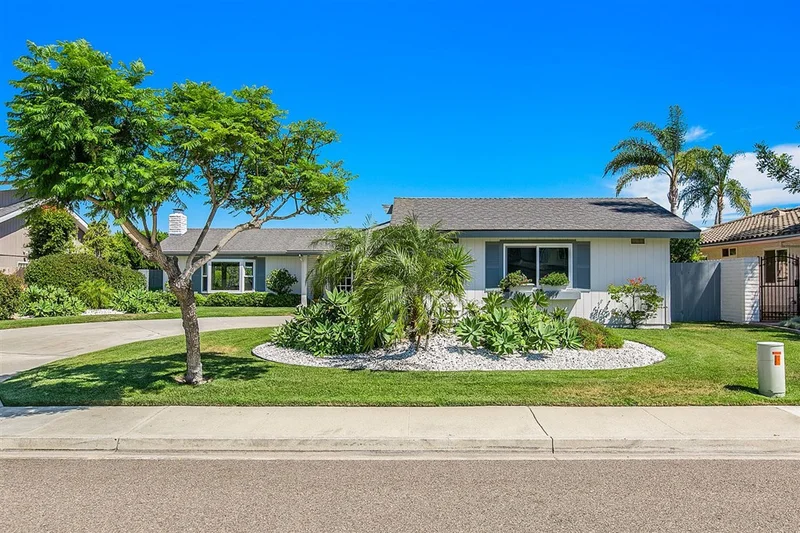 7752 Madrilena, Carlsbad, CA 92009