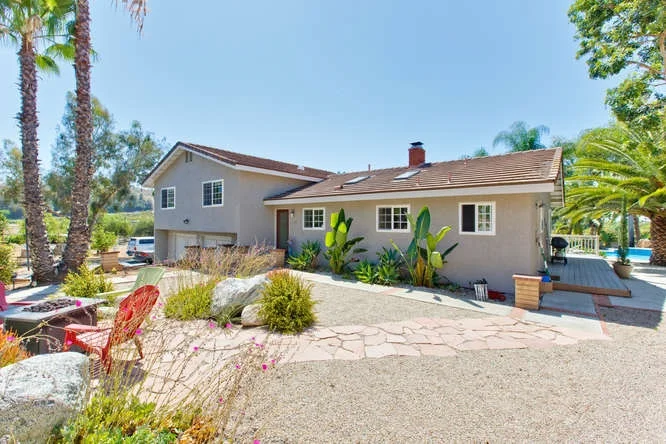 2749 Mission, Fallbrook, CA 92028
