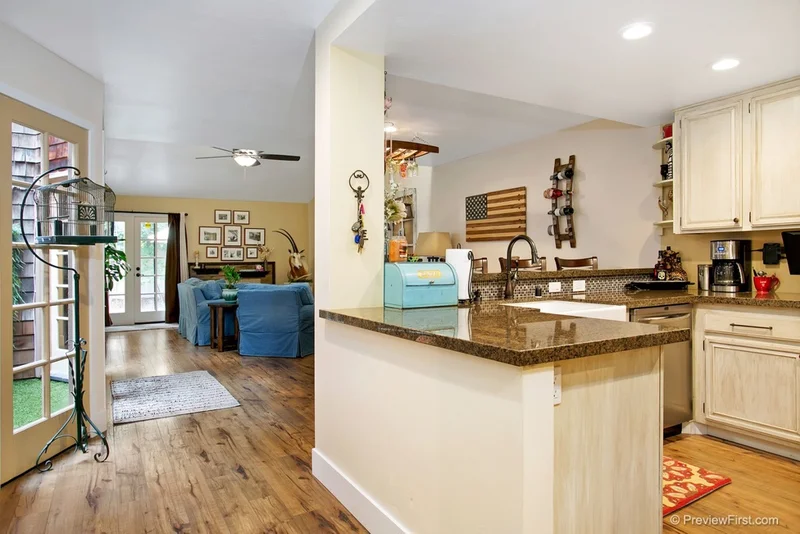 5561 Adobe Falls Rd #C, San Diego, CA 92120