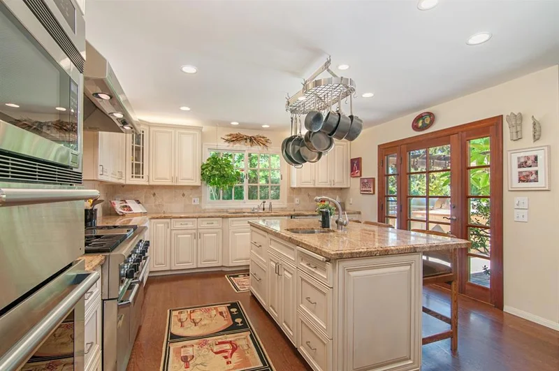3010 Garboso St, Carlsbad, CA 92009