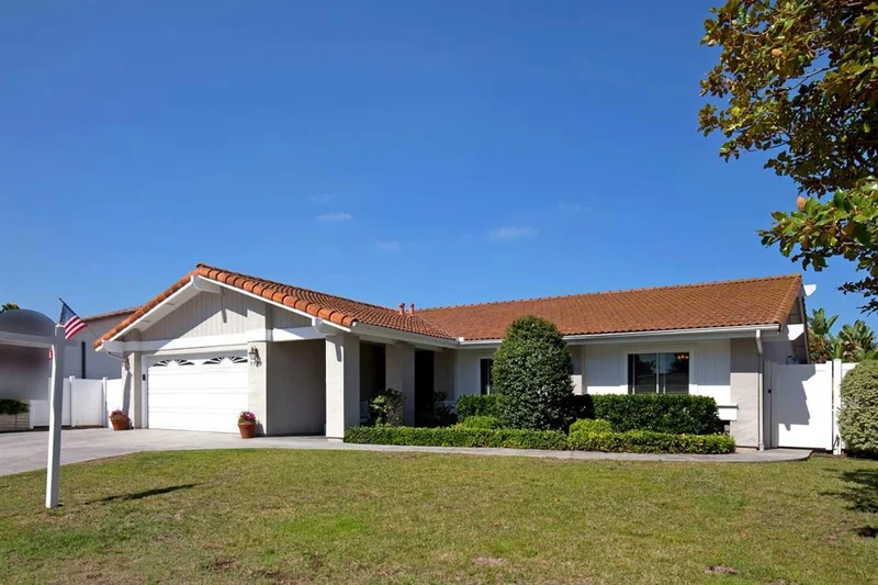 7729 Anillo Way, Carlsbad, CA 92009