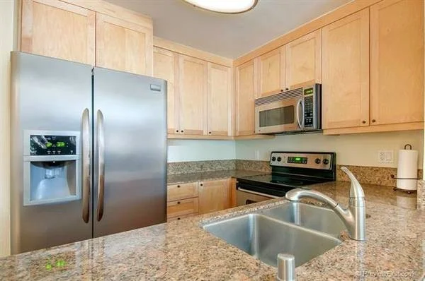 8889 Caminito Plaza Centro #7410, San Diego, CA 92122