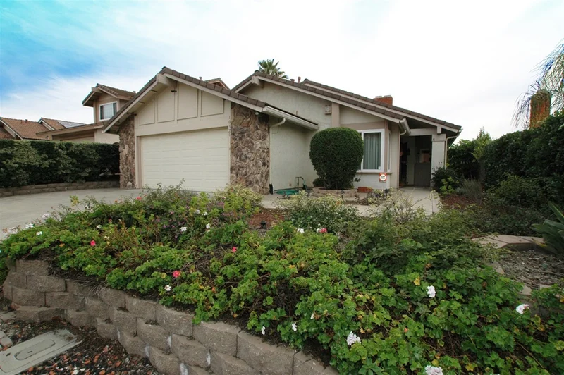 10321 Moorpark, Spring Valley, CA 91978