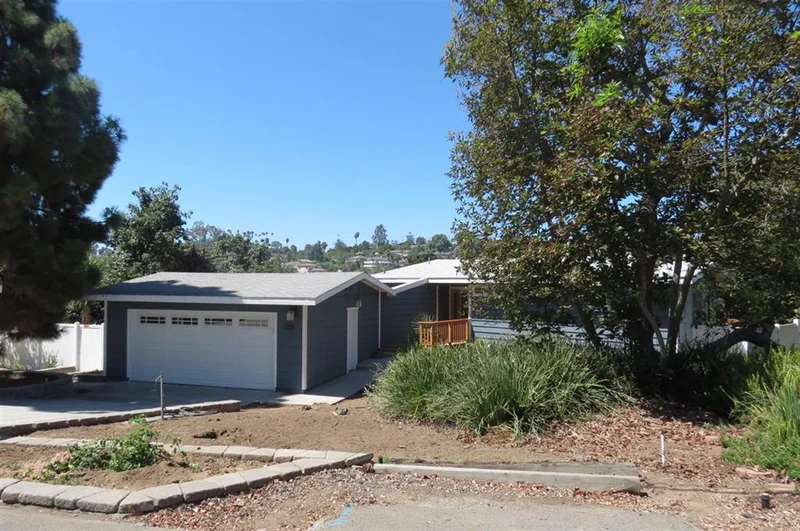 1255 Cypress, Vista, CA 92084