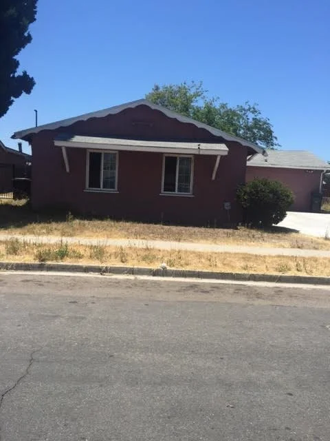 254 Cedaridge Dr., San Diego, CA 92114