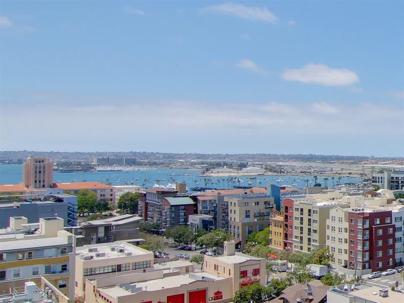 300 Beech St #1105, San Diego, CA 92101