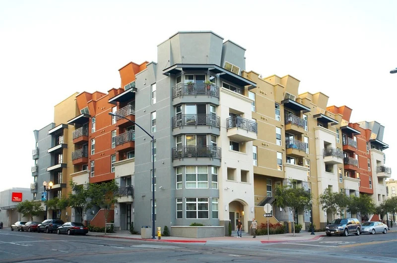 1225 Island #302, San Diego, CA 92101
