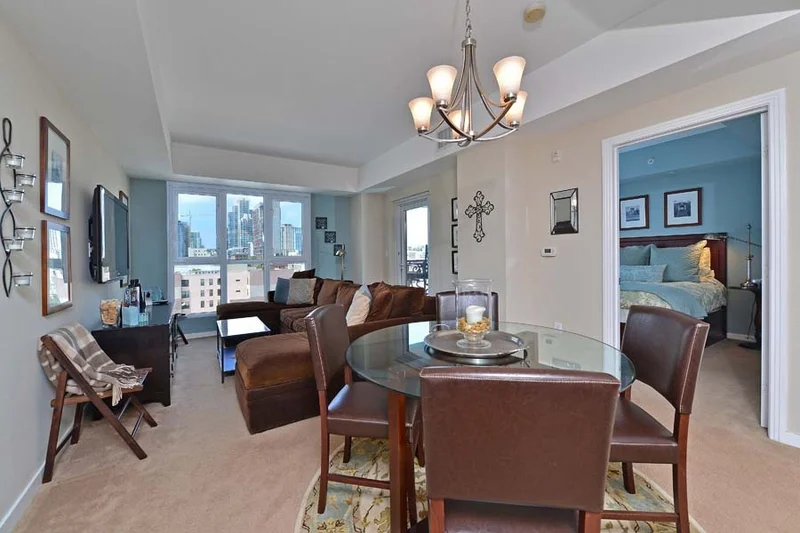 875 G Street #702, San Diego, CA 92101